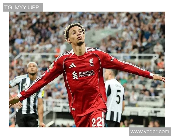 足球明星长发蓬松风格大揭秘展现个性与魅力的完美结合 足球明星长发蓬松风格大揭秘展现个性与魅力的完美结合